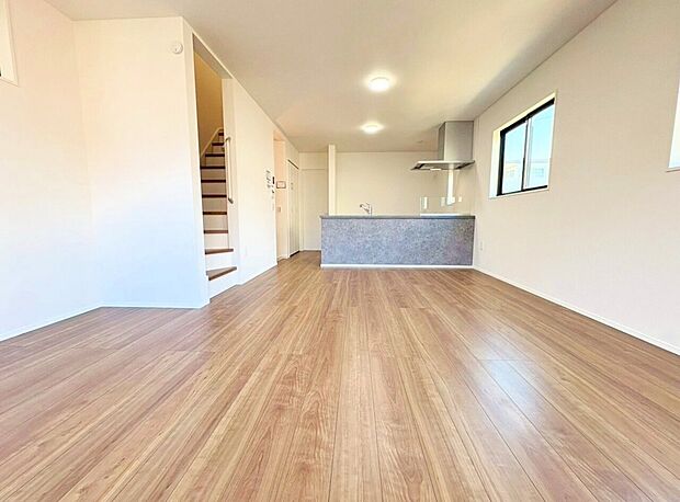 リビングを2階にすることで、通風・採光にも優れ、心地よい光と風があふれています。