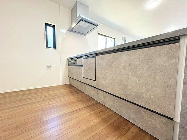 毎日使う場所だからこそ、家の中心になるキッチンはとても大切な空間です。