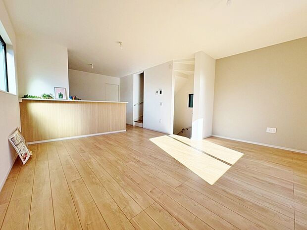 プライバシーに配慮した2階リビング設計。