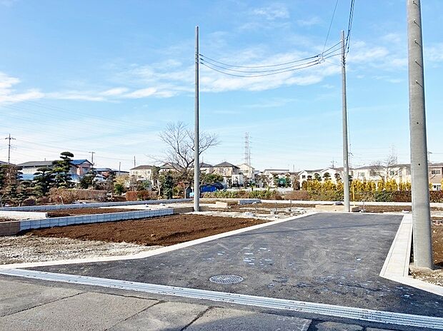 くつろぐ方とお料理をされる方の一体感を重視した対面式キッチンを採用。(令和8年1月 撮影)