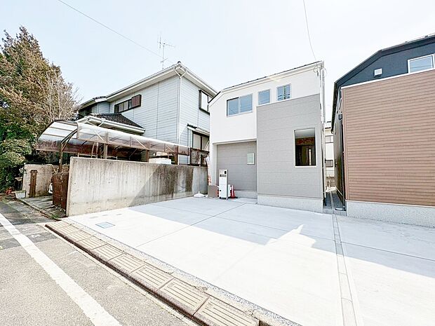 敷地面積は40坪、4LDKのゆとりある間取りです。
