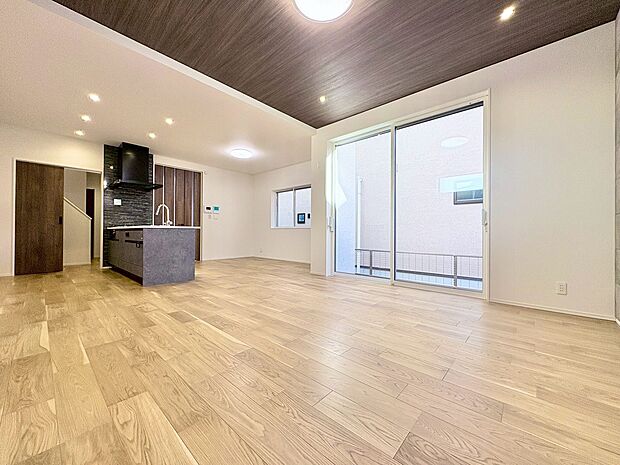 全室南東向きの4LDK。私達らしい等身大の暮らし、過ごす時を楽しむ場所。