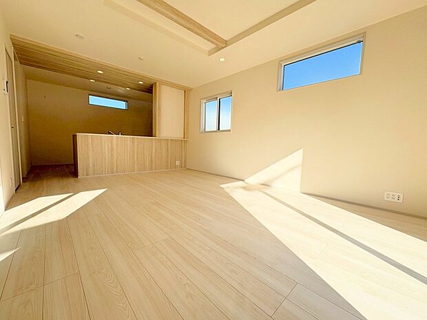 採光良好なこの空間なら、快適に季節の移ろいを感じます。