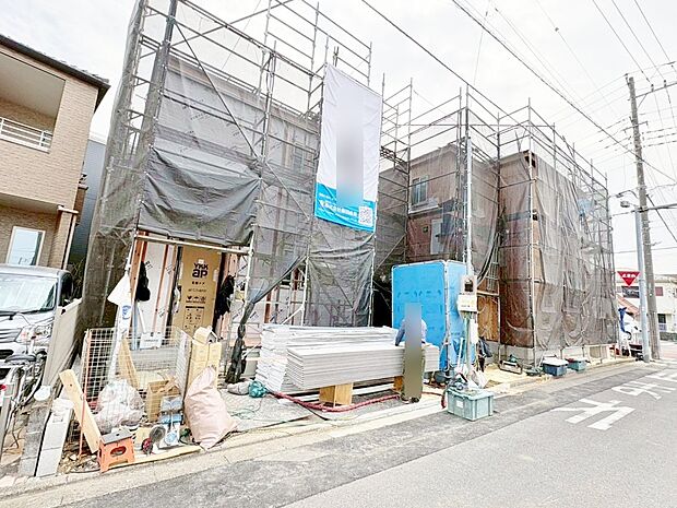 キッチンそばに洗面所、浴室を集めた無駄のないコンパクトな家事動線。(令和8年3月 撮影)