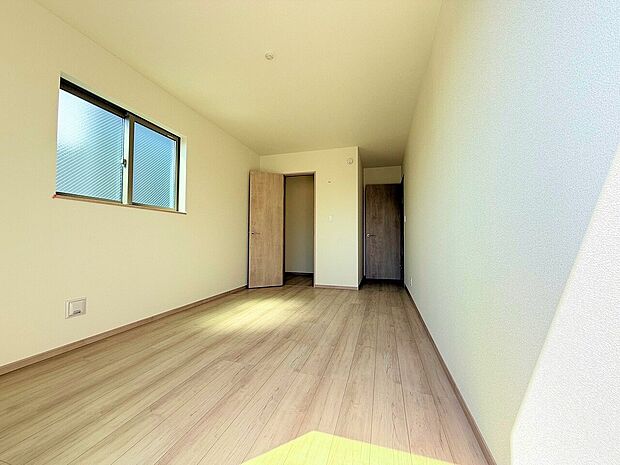 7．5帖の主寝室にはＷＩＣを備え、すっきりとした空間でお過ごしいただけます。