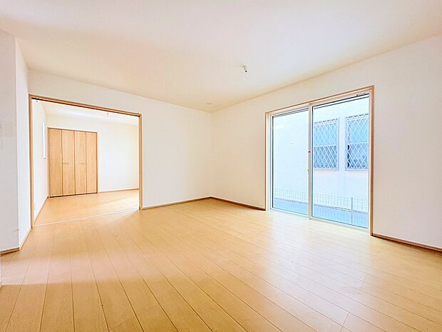 豊かな陽光がこの場所を照らしだします。