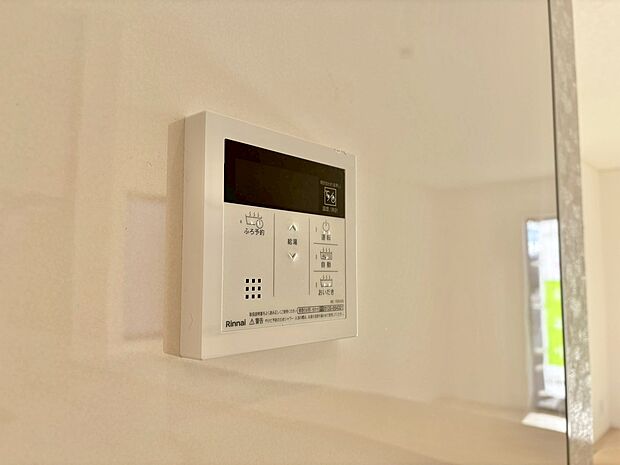 見やすく使いやすいデザインでパネル操作もラクラクです。