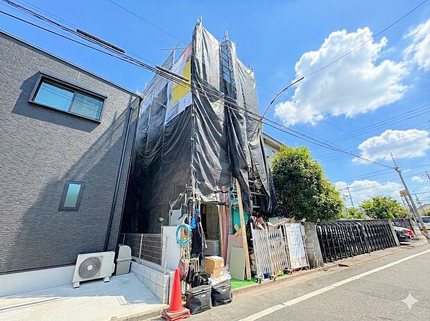 使いやすいＬ型キッチンなら、作業しながら効率的にお料理できます。(令和8年1月 撮影)