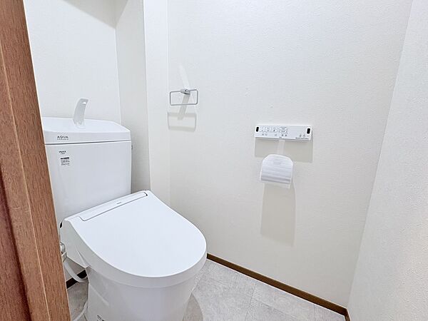 白を基調としたシンプルながらも落ち着くデザイン。