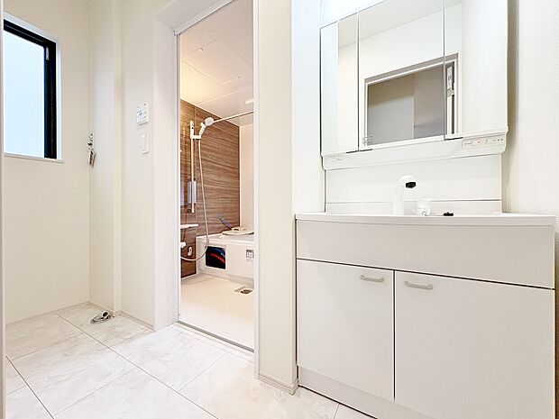 2階に水廻りを配置し、家事効率の良い間取りを形にしました。