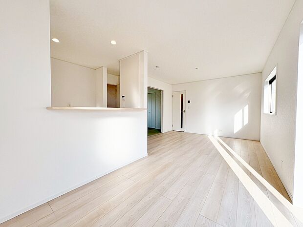 ここにはみんなが集い、食事と楽しい会話が始まります。