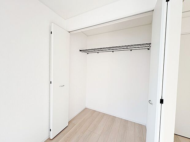 各お部屋にしっかりと収納スペースを設けてあります。