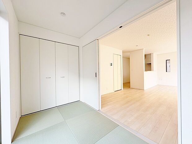 実用的な続き間の和室は多用途にお使いいただけます。