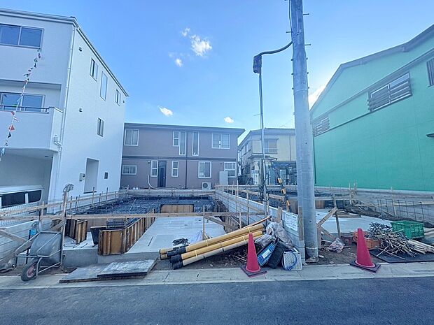 吹抜のある開放感溢れるリビング空間。(令和8年2月 撮影)