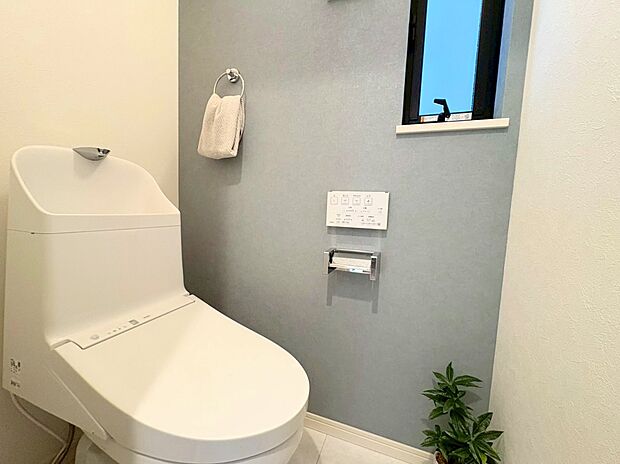 クロスと床の組み合わせがお洒落なトイレスペース。