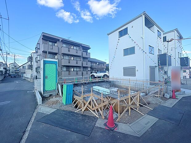 プライバシーに配慮した2階リビング設計。(令和8年2月 撮影)