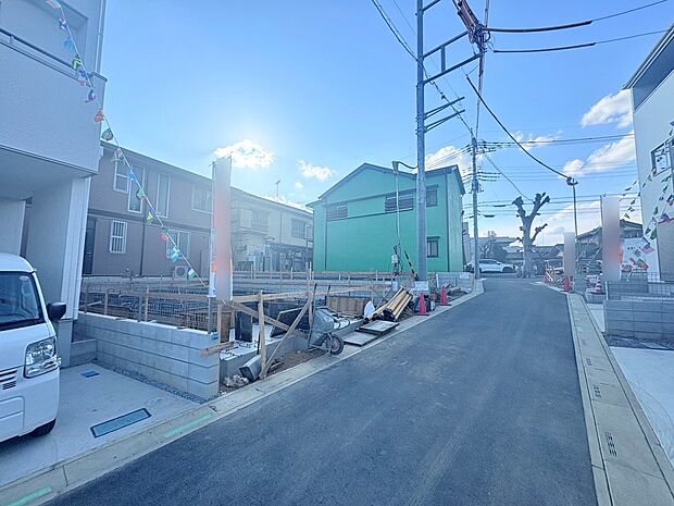 小・中学校まで徒歩7分でお子様の通学も安心です。(令和8年2月 撮影)