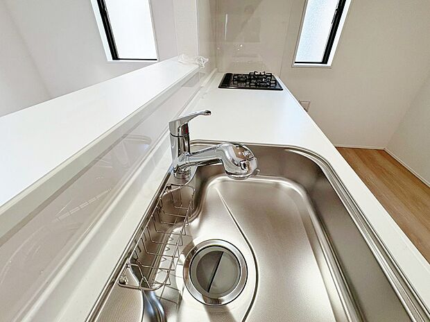 クリアな水が毎日使え、見た目にもスマートな浄水器一体型。