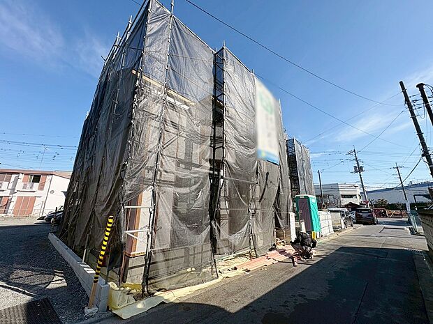 近隣には買い物施設が充実しています。(令和8年2月 撮影)