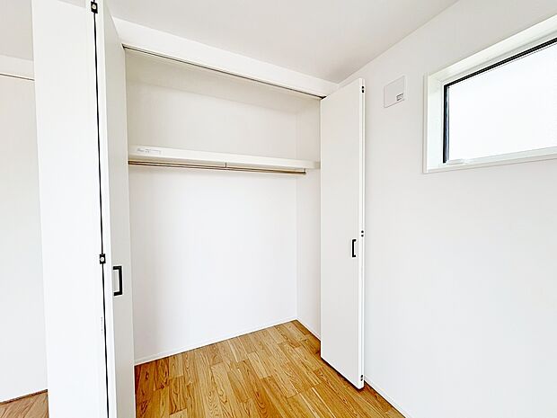 各お部屋にしっかりと収納スペースを設けてあります。