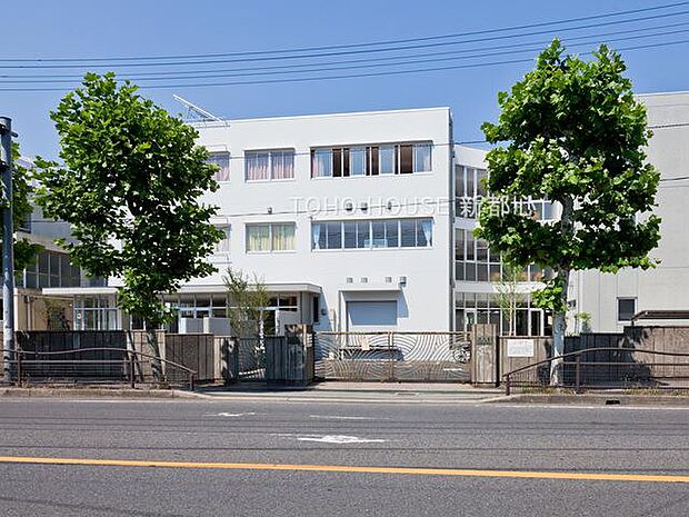 十二月田中学校まで約570m