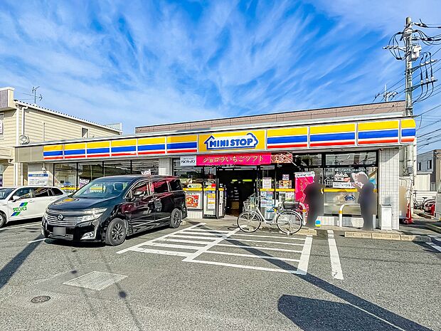 ミニストップ川口長蔵店まで約290ｍ