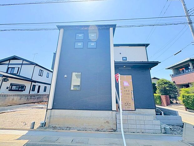 桶川駅徒歩21分、敷地面積は40坪、4LDK+WIC・SC付きのお住まい。(令和8年5月 撮影)