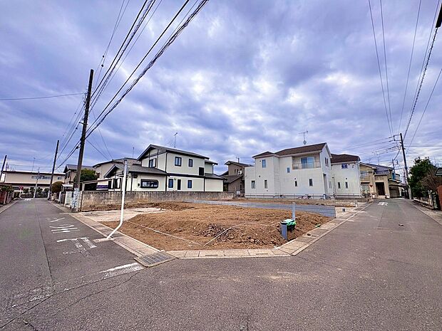 ワイドバルコニーは2部屋から行き来可能です。(令和8年2月 撮影)