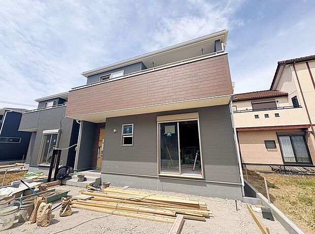 人気の対面式キッチンで一体感のあるLDK。(令和8年4月 撮影)