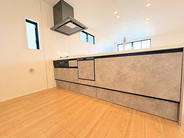 食洗機付きで毎日の家事の時短を叶えます。