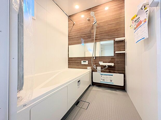 寒い時期はあらかじめ浴室内を暖めて快適に入浴できます。