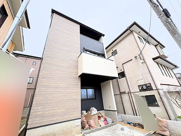 採光通風を確保した心地よいリビング空間を2階に設けました。(令和8年2月 撮影)