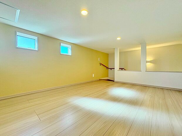 遊び場としても人気のロフトスペースを設けました。