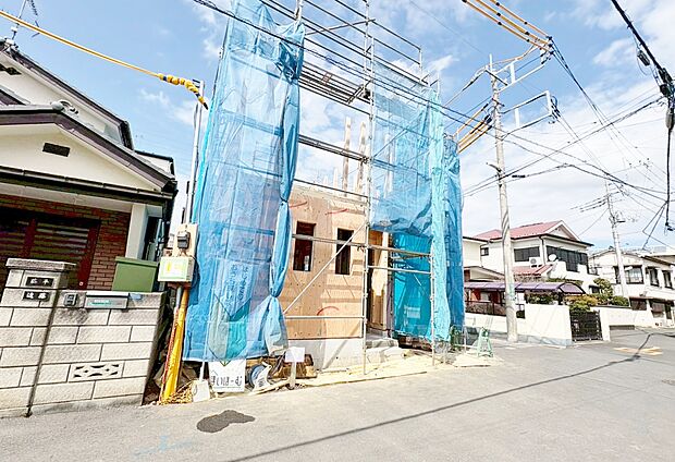 大容量のファミリークロークはご家族が共有して使える機能的な空間です。(令和8年3月 撮影)