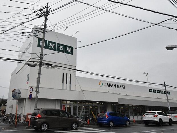 ジャパンミート卸売市場　鳩ヶ谷店まで約400m