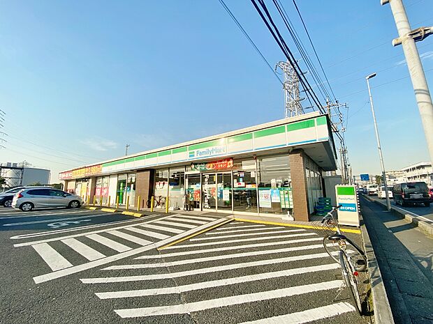 ファミリーマート 鳩ヶ谷南店まで約450m