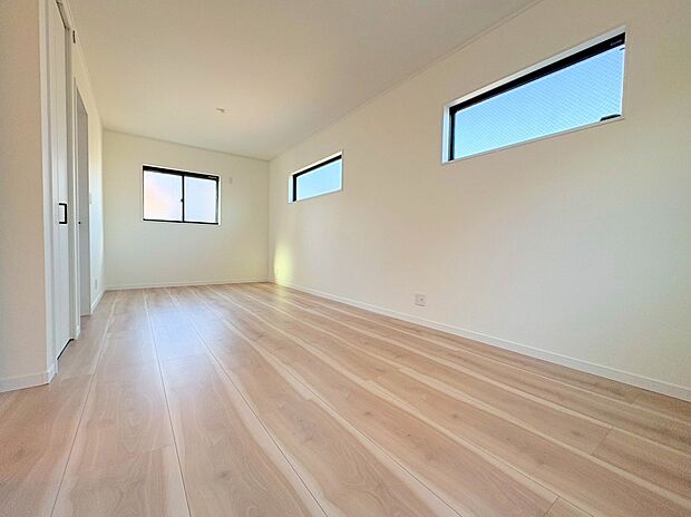 充実した生活は伸びやかな居室空間から始まります。