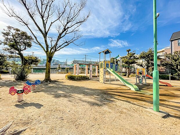 本町1丁目広場遊園まで約170m
