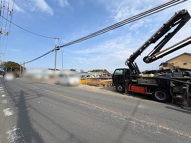 独創性豊かな趣と重厚感・気高さを兼ね備えたお住まい。(令和8年2月 撮影)