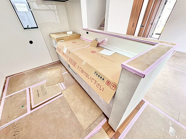 人気のおしゃれな対面式キッチンを採用しました。(令和8年3月 撮影)