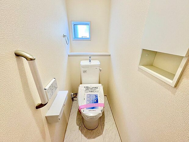 水周りはシンプルにホワイトで統一いたしました。
