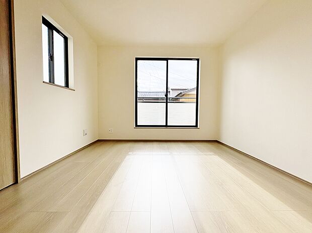 心から寛げる寝室で心地よいひと時を楽しめます。