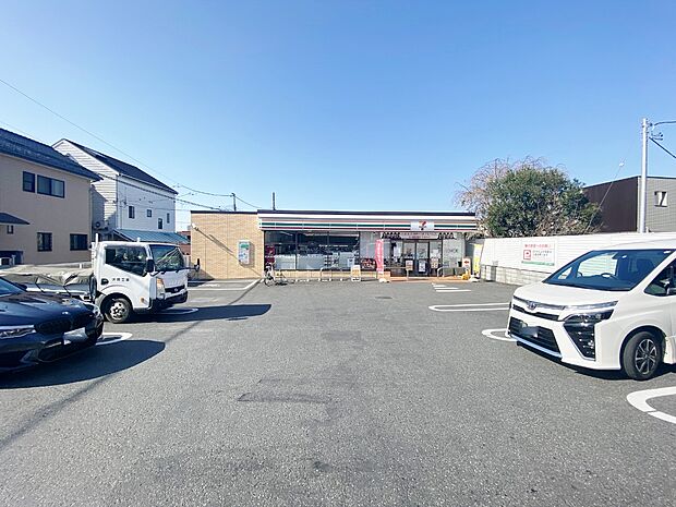 セブンイレブンさいたま大戸3丁目店まで約550m