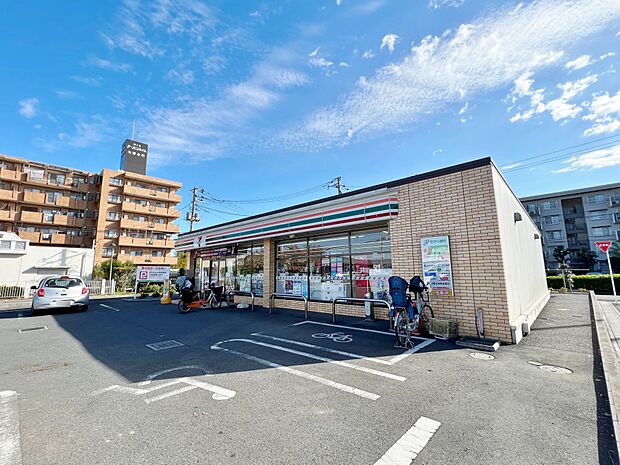 セブンイレブンさいたま八王子5丁目店まで約450?