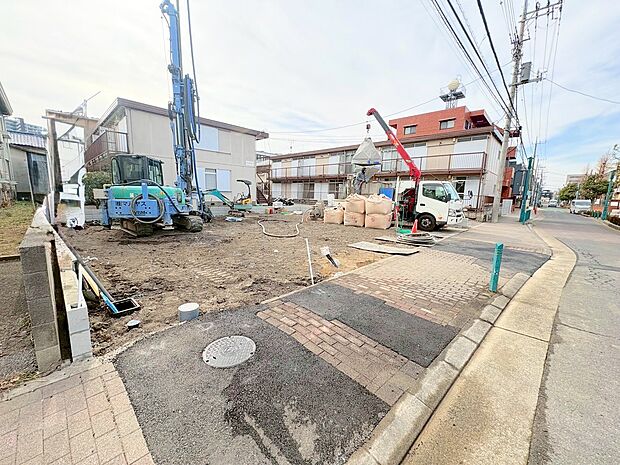 自宅でアウトドアが楽しめる屋上バルコニーを配置しています。(令和8年2月 撮影)