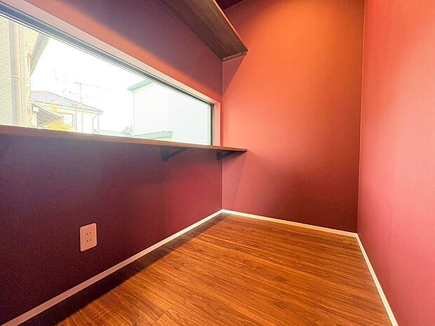 書斎はPC作業や趣味のスペースとして活躍します。