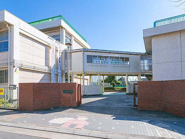 芝西中学校まで約350m
