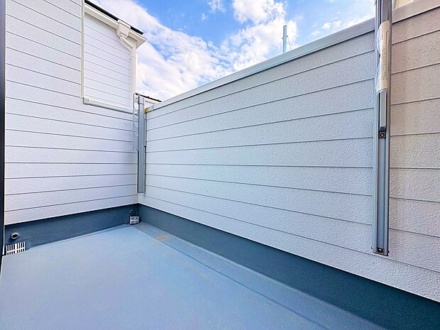 朝日を浴びながら深呼吸をしたり星空を眺めたり、自分時間を楽しめます。