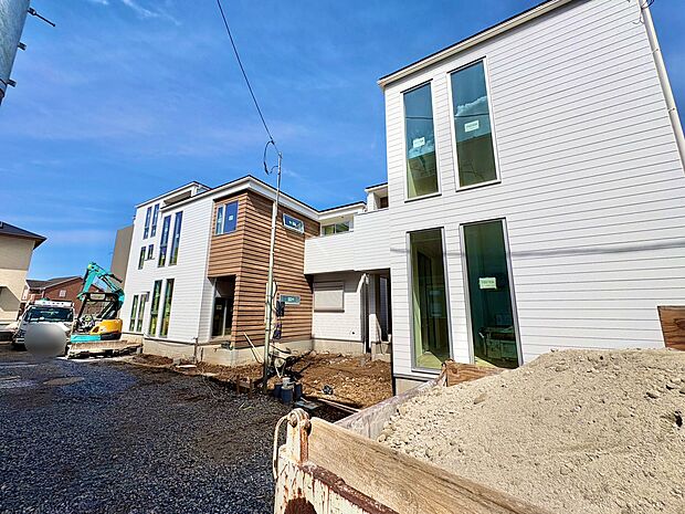 独創性豊かな趣と重厚感・気高さを兼ね備えたお住まい。(令和8年3月 撮影)