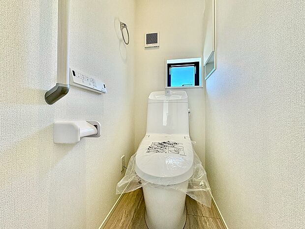 白を基調としたシンプルながらも落ち着くデザイン。